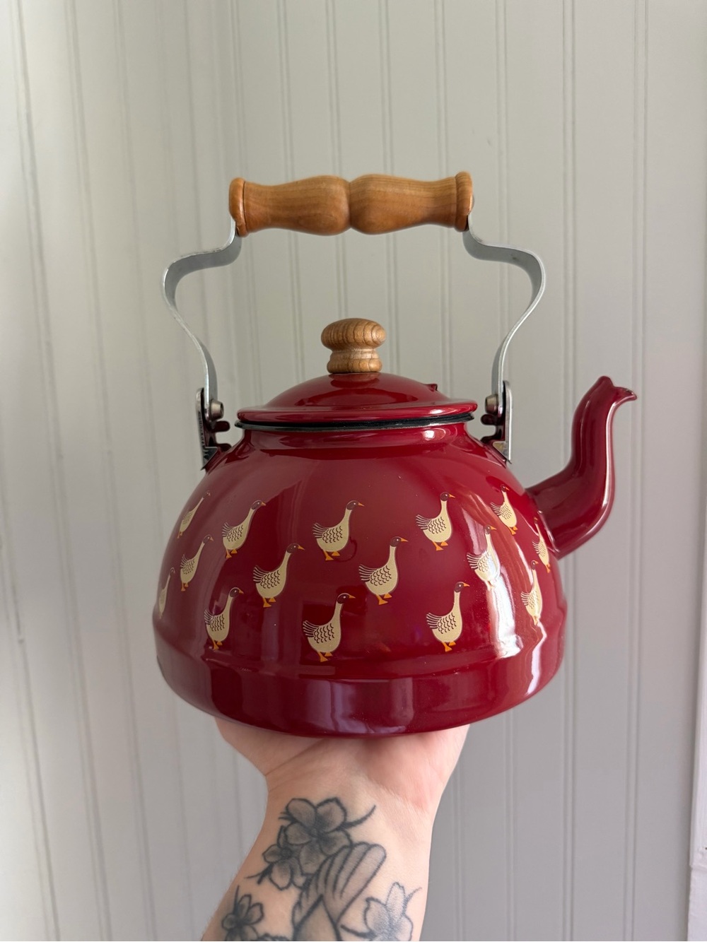 Red Vintage Goose Print Tea Kettle with Wooden Handle